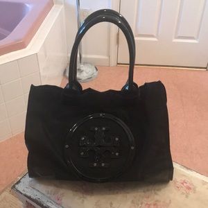 Black shoulder bag